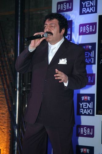 1988Muslum-Gurses-16.jpg