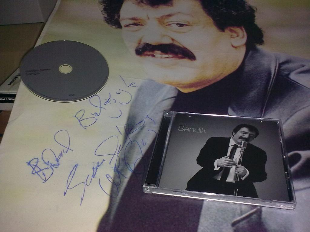 muslum-gurses-sandik-albumu.jpg
